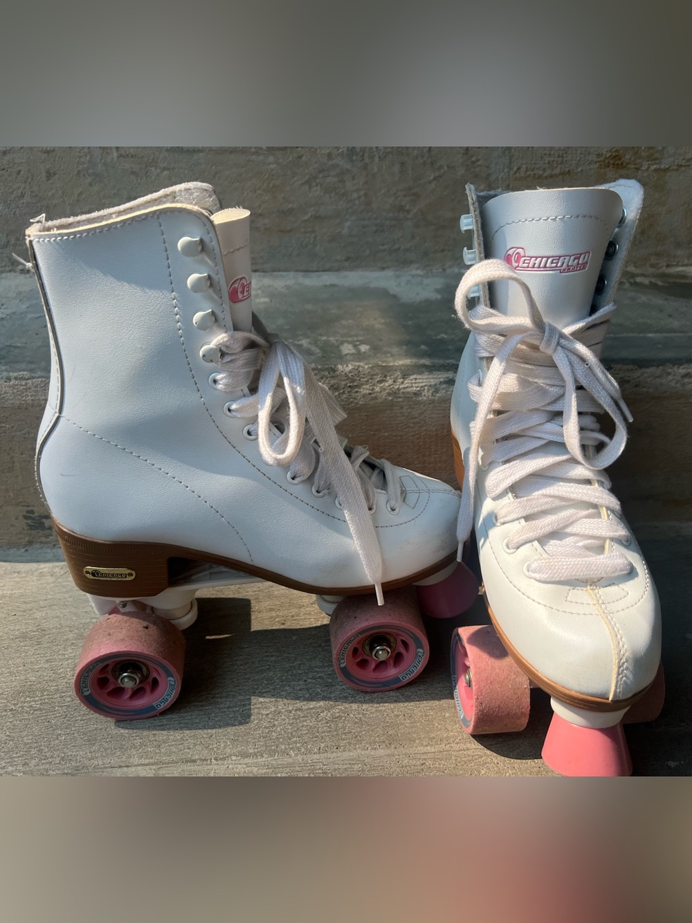 Vintage White Leather CHICAGO Roller Skates Pink Wheels Quad Moxi 6 Free People